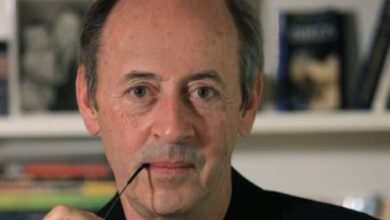 بيلي كولينز - منتزه الببغاوات Former U.S. Poet Laureate Billy Collins بيلي كولينز - منتزه الببغاوات