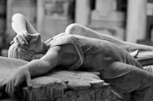 fd8b99844fe17da166ad361c29cc27fe نيلس هاو - يؤمن الهيوليون