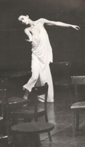 330f63a1453be4554a732cffc2d6b5f0 فن تعبيرى بينا بوتشا