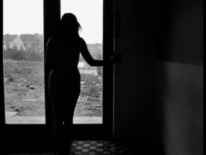 a595384511cc60a215f44f4b7f9dbf7c سينماتوغراف لفيلم " انا، انت، هو، هي " للمخرجة شانتال أكرمان