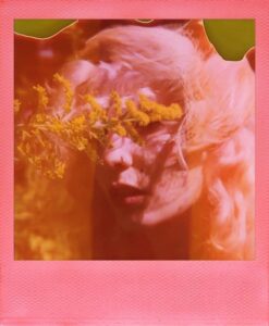 ميمونة العمودي - أنظر إلى وجهي في المرآة فلا أرَ غير قلبي 79e4a085e591c348fffdaa06ce5a4372 ميمونة العمودي - أنظر إلى وجهي في المرآة فلا أرَ غير قلبي